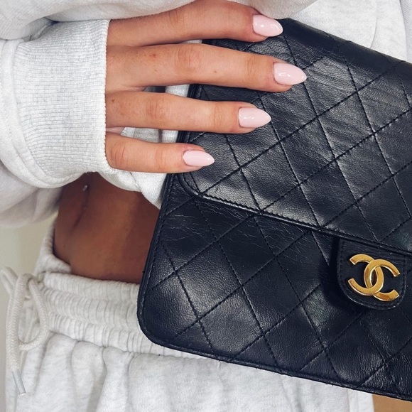 VINTAGE Chanel Shoulder Crossbody Flap Bag - Picture 3 of 14